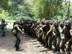 Video Melongok Kerasnya Pendidikan Komando Marinir