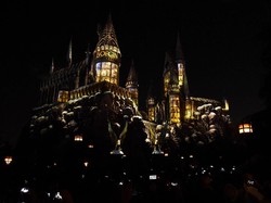 Begini Jadinya Kalau Kastil Hogwarts Dikuasai Sihir Hitam