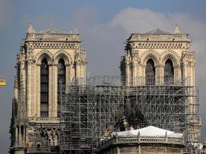 Pemerintah Paris Tes Paparan Timbal Efek Kebakaran Notre-Dame Pemerintah Paris Tes Paparan Timbal Efek Kebakaran Notre-Dame