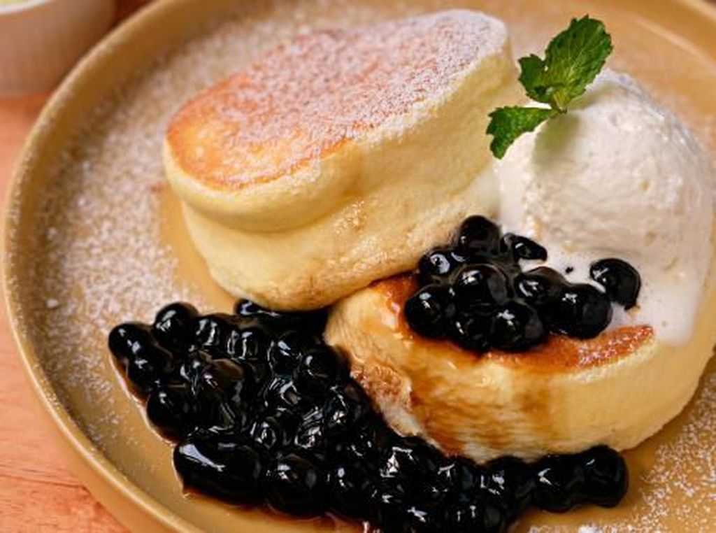 Sore-sore Paling Enak Ngemil Souffle Pancake yang Lembut Manis dan Instagenik Sore-sore Paling Enak Ngemil Souffle Pancake yang Lembut Manis dan Instagenik
