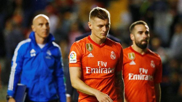 Real Madrid tampil buruk di markas Rayo Vallecano.