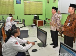 Gagal Sinkronisasi, 53 Siswa SMPN Lamongan Jalani UNBK Ulang