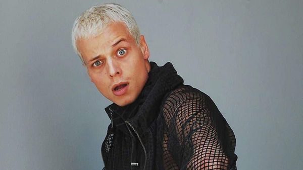 Fakta-fakta Model yang Meninggal Setelah Jatuh di Panggung Fashion Show