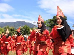 Berita Dan Informasi Tari Piring Terkini Dan Terbaru Hari Ini Detikcom