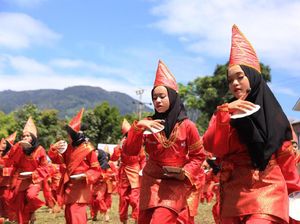 Selain Tari Piring, Ini Daftar Tarian Minangkabau Beserta Perkembangannya Selain Tari Piring, Ini Daftar Tarian Minangkabau Beserta Perkembangannya