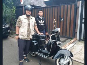 Foto Vespa Dahnil Anzar Simanjuntak Ramai Dibicarakan di Media Sosial Foto Vespa Dahnil Anzar Simanjuntak Ramai Dibicarakan di Media Sosial