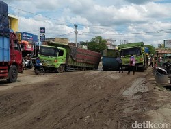 Jalan Lintas Sumatera Palembang-Jambi Makin Rusak, Warga Mengeluh