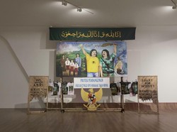 Cerita Tisna Sanjaya Boyong Karya Instalasi Era Reformasi ke Museum MACAN