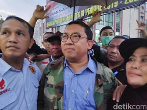 Fadli Tolak Baliho Klaim Prabowo Menang Diturunkan: Ini Aspirasi Warga
