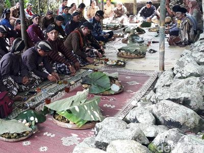 Potret Warga Gunungkidul Nyadran untuk Sambut Ramadan
