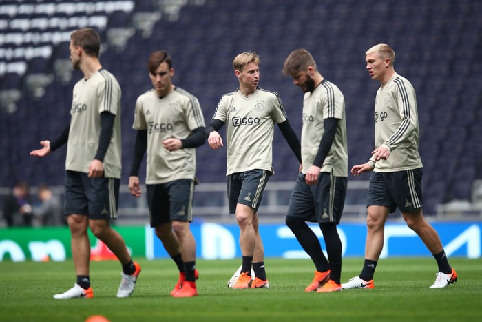 Sambangi Tottenham Frenkie De Jong Ajax Bukan Favorit