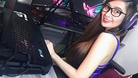 Kenalan dengan Ann, Gamer Cantik Jago Main Tembak-tembakan