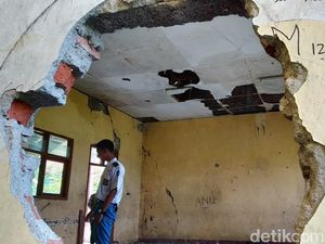 Kondisi 5 Ruang Kelas di SMKN Mojokerto Ini Tak Layak Huni
