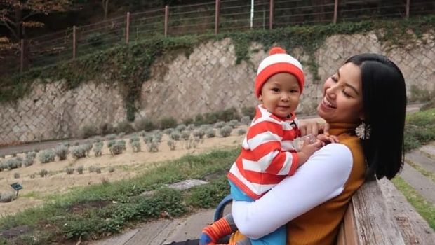 Zivanna Letisha dan anaknya