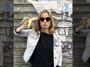 Masyarakat Protes Museum Polandia yang Larang Karya Seni Bertema Pisang