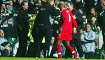 Cantona, Beckham, Hingga Neymar: 10 Pemain yang Ribut dengan Suporter