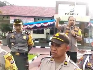 Video Kapolres Halsel Diprotes Anggota soal Honor Pemilu