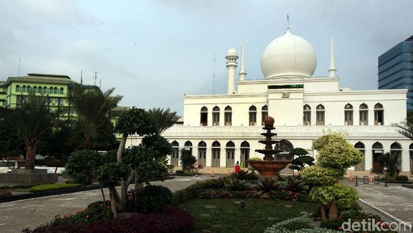 Masjid Al Azhar Siapkan Diri Jelang Ramadan 2019