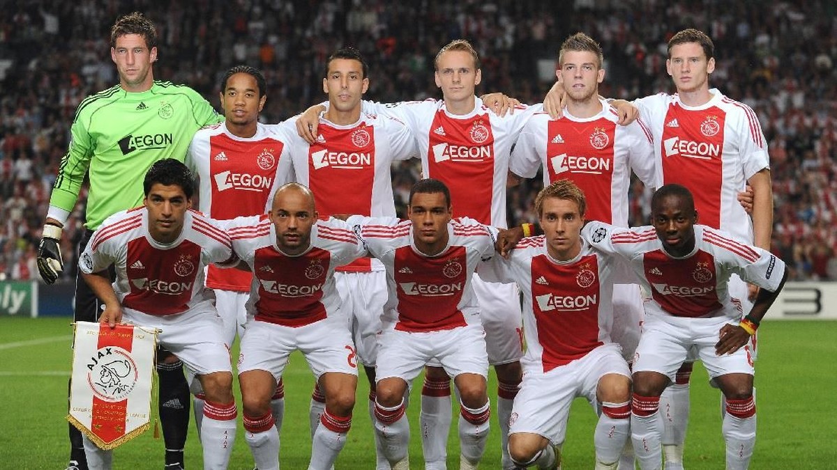 Beberapa pemain Tottenham Hotspur mengawali kariernya di Ajax Amsterdam. (Foto: Valerio Pennicino/Getty Images)