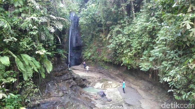 Curug Kaliurip di Purworejo (Rinto/detikcom)