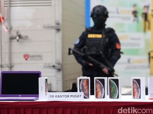 Barang Sitaan Bos PS Store: HP hingga Rumah Rp 1,5 M