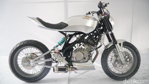 Honda CB150R Bondol Ini Tampil Makin Sangar