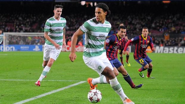 Virgil van Dijk saat berseragam Celtic.