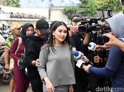 Ayu Ting Ting Kerja Non Stop di Ramadan 2019