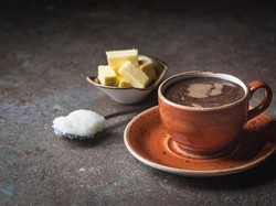 Berapa Lama Reaksi Secangkir Kopi Bisa Bikin Tetap Terjaga?