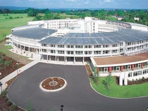 Wanita Uni Emirat Arab Sadar Setelah 27 Tahun Koma, Ini Kata Dokternya