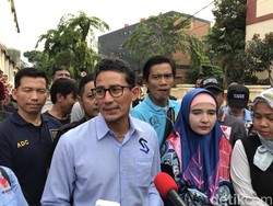 Cek Hitung Suara di Jaktim, Sandi Minta Relawan Beri Madu ke Saksi Kawal C1