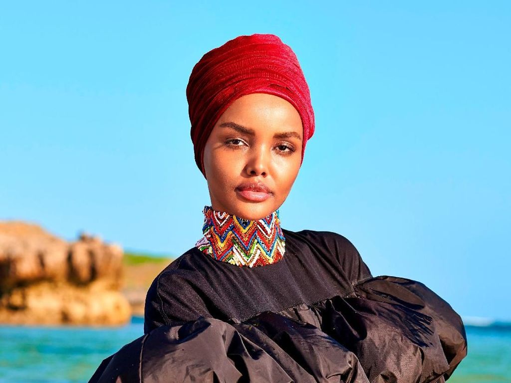Halima Aden Ditunjuk Jadi Editor Keragaman untuk Majalah Vogue Halima Aden Ditunjuk Jadi Editor Keragaman untuk Majalah Vogue