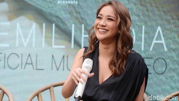 Curhat BCL Soal Video Klip Barunya