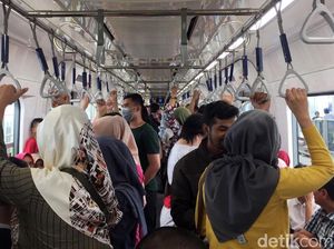 Libur Hari Buruh, Warga Padati MRT Jakarta