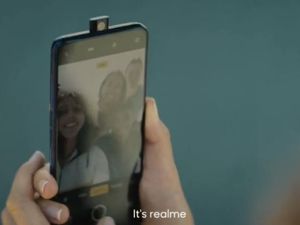 Begini Tampilan Depan Realme X Begini Tampilan Depan Realme X