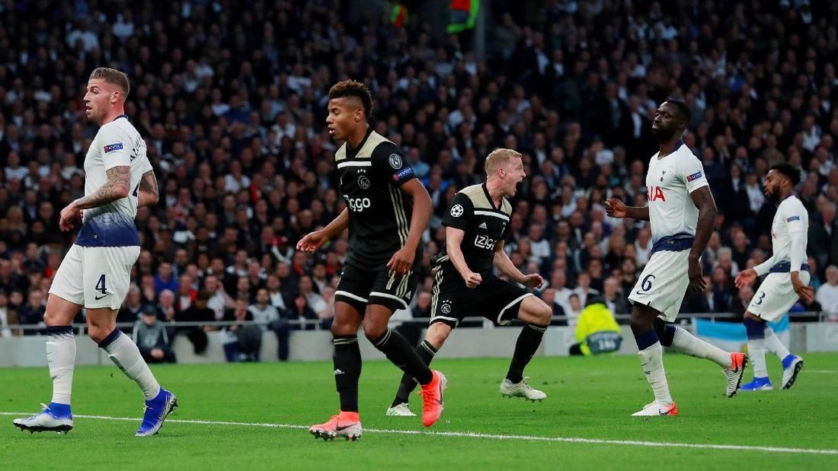 Ajax menang 1-0 di markas Tottenham Hotspur dalam pertandingan leg pertama semifinal Liga Champions (Foto: Andrew Couldridge/Action Images via Reuters)
