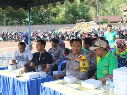 Ratusan Buruh di Pacitan Rayakan May Day dengan Senam Bersama