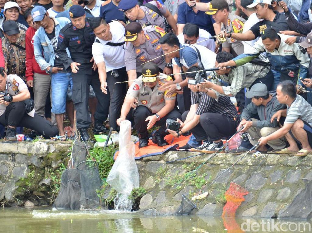 May Day, Buruh di Tangerang Pilih Mancing Bersama May Day, Buruh di Tangerang Pilih Mancing Bersama