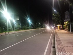 Kawat Berduri Dibuka, Lalin di Silang Monas Normal
