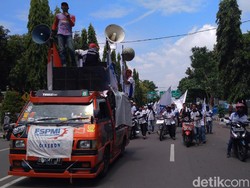 Rayakan May Day, Buruh Cirebon Tuntut Pemilu Jurdil
