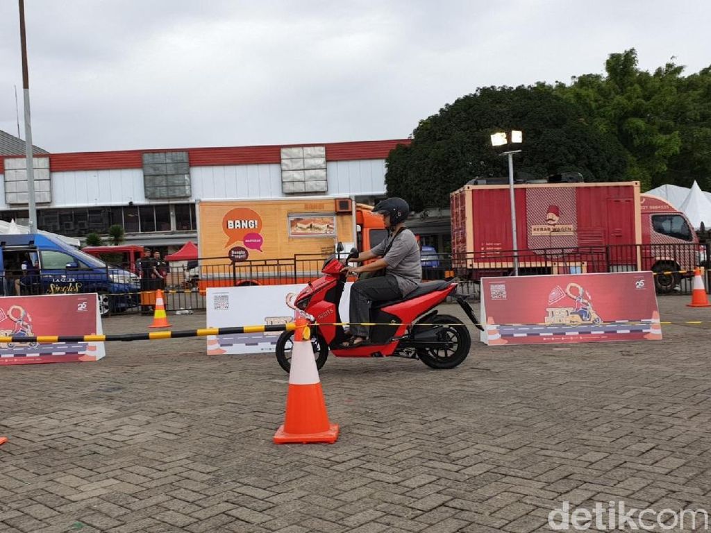 Dari Gesits Sampai Moge, Ini Motor yang Bisa Dicoba di IIMS 2019 Dari Gesits Sampai Moge, Ini Motor yang Bisa Dicoba di IIMS 2019