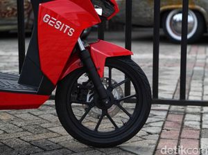 Masih Ada yang Tanya Bagaimana Ganti Oli Motor Listrik Gesits Masih Ada yang Tanya Bagaimana Ganti Oli Motor Listrik Gesits