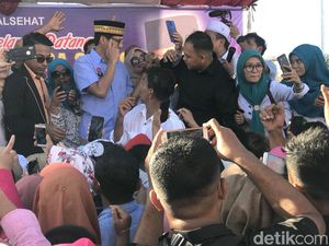 Sandiaga Disapa Pak Wapres di Padang