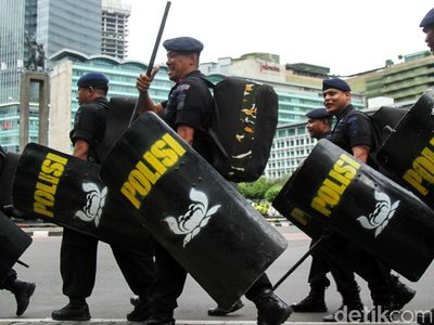 Ada Peringatan Hari Buruh, KPU Dijaga Ketat