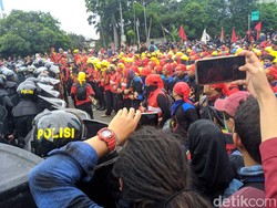 Alasan Polisi Sempat Blokade Massa Buruh di Tosari