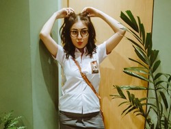 Bergaya Jadi Anak SMA, Nindy Kena Nyinyir Netizen karena Rok Mini