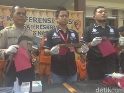Polisi Bekuk Empat Perampok Spesialis Minimarket di Karawang