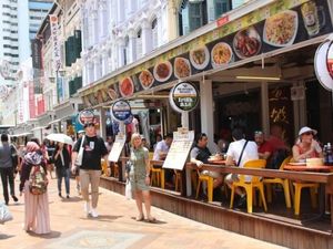 Belanja Sampai Puas di Chinatown Singapura