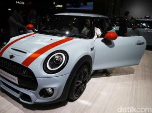 MINI Serba Biru yang Langka, Dilepas Rp 865 Juta di Luar Pajak MINI Serba Biru yang Langka, Dilepas Rp 865 Juta di Luar Pajak