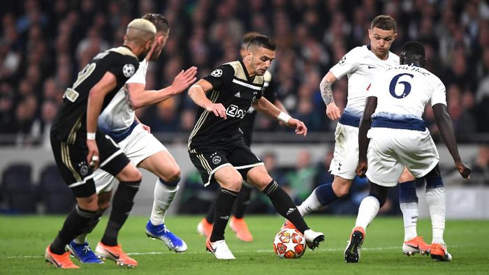 Ajax Amsterdam kalahkan Tottenham Hotspur di leg pertama semifinal Liga Champions, Rabu (1/5/2019). (Foto: Shaun Botterill/Getty Images)